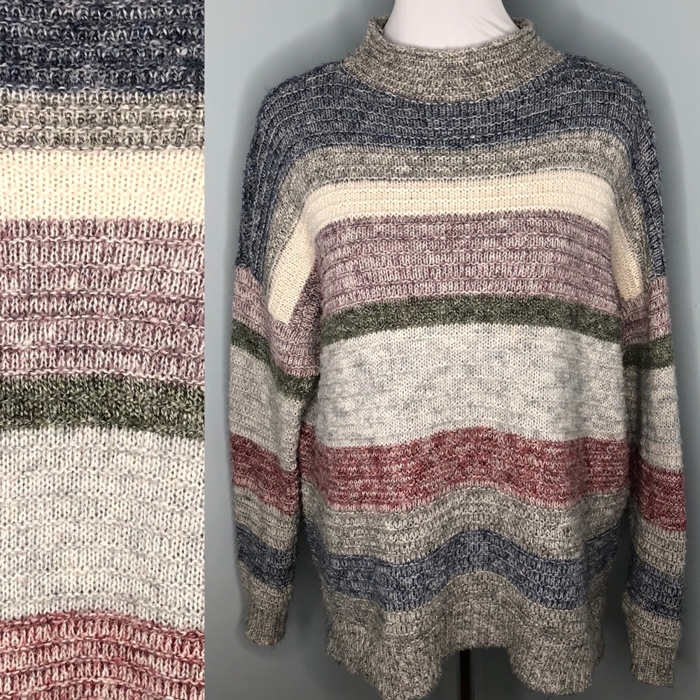 American Eagle Outfitters Sweater